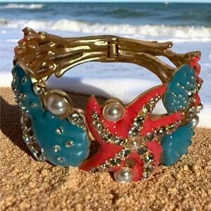 🛍️Elegant Starfish and Shell Bracelet